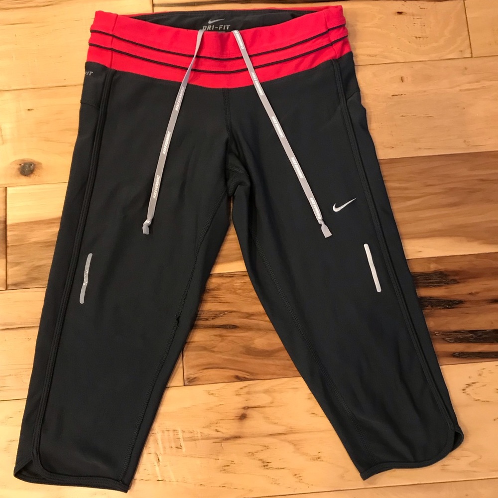 Nike Woman’s Dri-Fit Crop Workout Pants